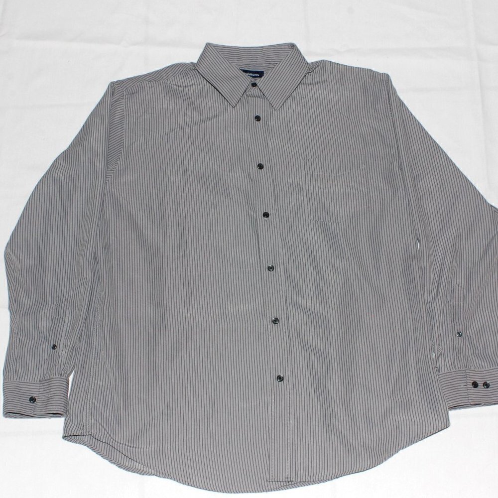Croft & Barrow Mens XL Gray Black Striped Button Down Dress Shirt Pocket EUC